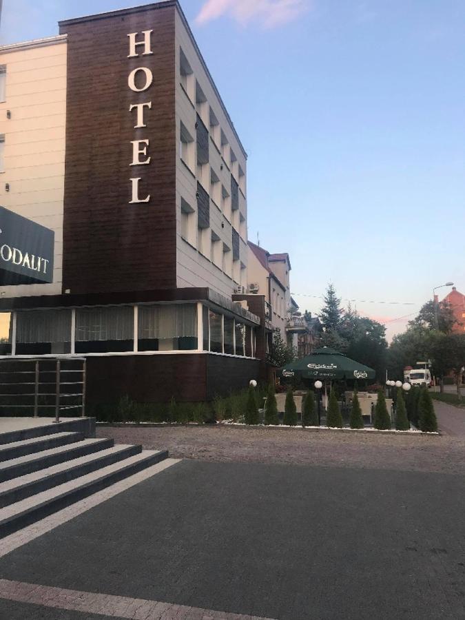 Hotel Tiffany Нове-Място-Любавське Екстер'єр фото