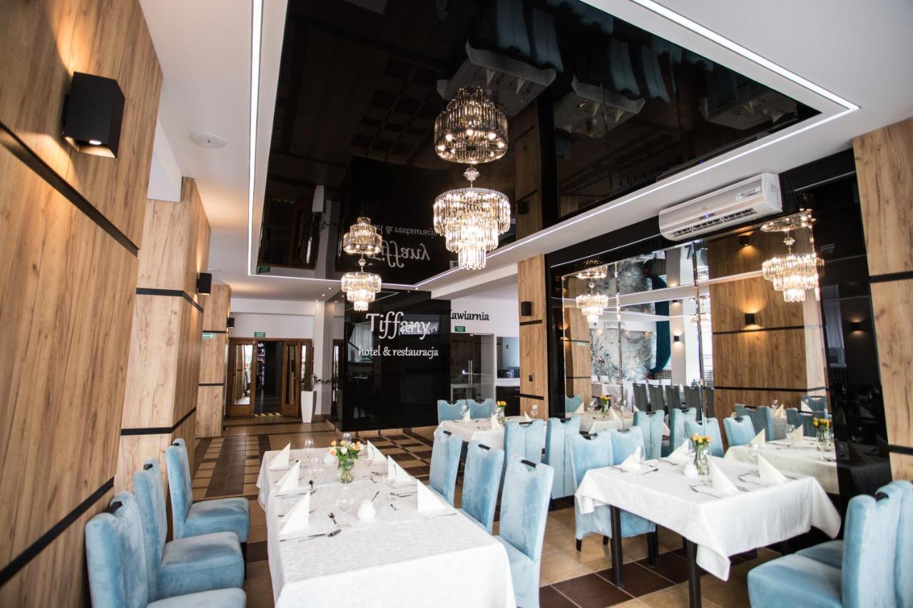 Hotel Tiffany Нове-Място-Любавське Екстер'єр фото
